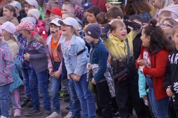 «Всё лучшее – детям!»: в первый день лета Саткинский район отмечает международный праздник 