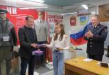 «В торжественной обстановке»: перед Днём России юные жители Саткинского района получили паспорта 