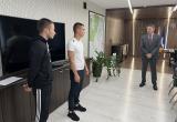 «Навстречу новоселью»: сегодня два молодых человека из Саткинского района получили ключи от квартир 