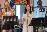 «Пели на русском и на английском»: в Сатке состоялся квартирник с участием актрисы Дарьи Пицик 