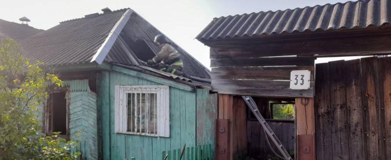 «В доме обнаружен труп»: в Межевом при пожаре погиб человек 