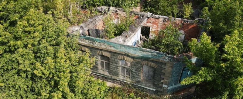 «Объект культурного наследия»: Дома купца Алпатова в Сатке обязаны отремонтировать до конца 2024-го года 