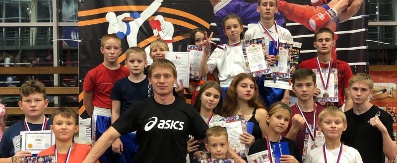 Кикбоксеры из Саткинского района завоевали 11 медалей 