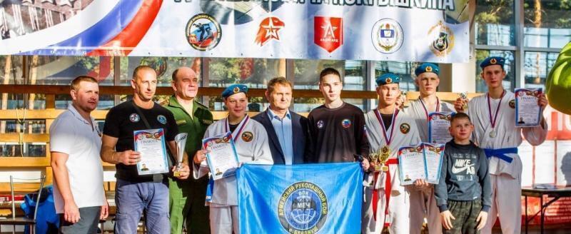 Спортсмены из Бердяуша завоевали «серебро» на всероссийских соревнованиях по армейскому рукопашному бою 