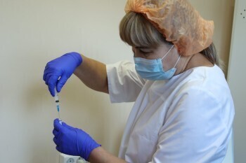 «А что насчёт Сатки?»: в Челябинской области появилась возможность ввести вакцину от коронавируса через нос 