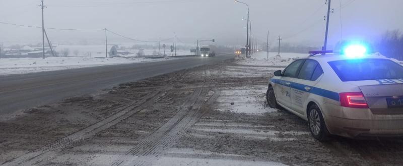 Госавтоинспекторы и дорожные службы Челябинской области приведены в режим повышенной готовности 
