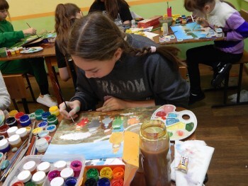 «Краски! Дети! Межевой!»: юные художники Саткинского района приняли участие в творческих испытаниях 