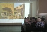 Члены клуба пожилых людей «Огонёк» побывали в виртуальном филиале Русского музея 