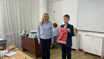 «Грамотные пешеходы»: школьники из Саткинского района продемонстрировали отличное знание правил дорожного движения 