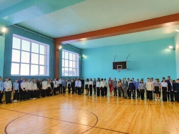 «Физкульт – Ура!»: в Сатке торжественно открыли спортзал школы № 13 после капитального ремонта 