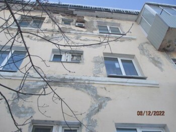 «Фундамент и стены деформировались»: Госжилинспекция требует обследовать один из домов в Сатке 
