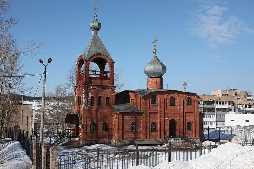 «С праздником!»: сегодня православные верующие Саткинского района отмечают Рождество Христово 