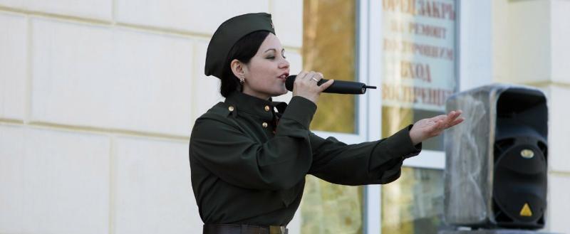  «Хотите петь? Пойте!»: многодетная мама из Сатки Анастасия Лукманова рассказала о своём увлечении 