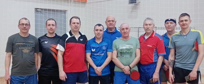 «Сетка, мяч и две ракетки»: жители Саткинского района завоевали награды на турнире по настольному теннису в Кусе 