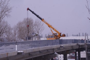 На бакальском мосту возобновились работы 