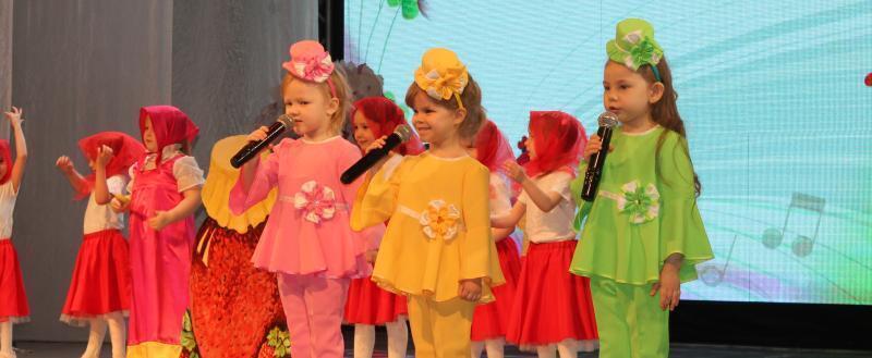 Сегодня в Сатке проходит районный фестиваль-конкурс детского творчества «Весёлые нотки» 