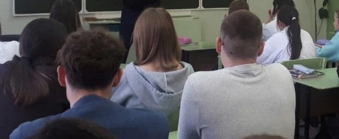 «География, литература и химия»: в пятницу одиннадцатиклассники из Саткинского района начнут сдавать ЕГЭ 