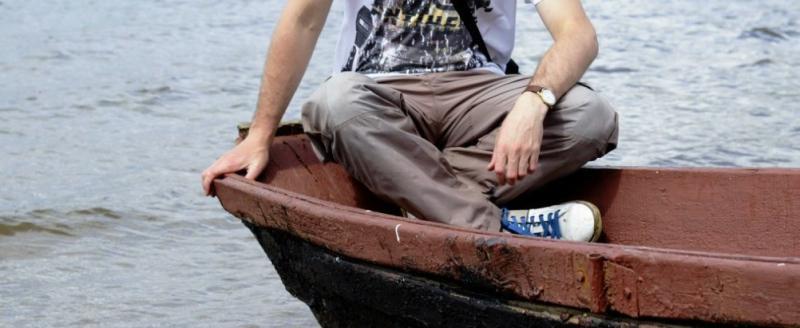  «Сушим вёсла?»: рыбаки – в недоумении: им не дают плыть на лодках по озеру Зюраткуль 