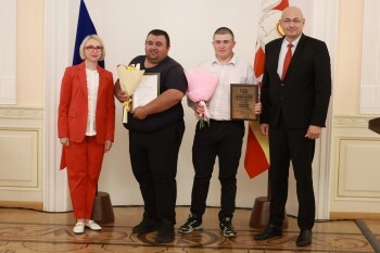 Саткинский студент Никита Рокутов удостоен награды министерства образования и науки Челябинской области