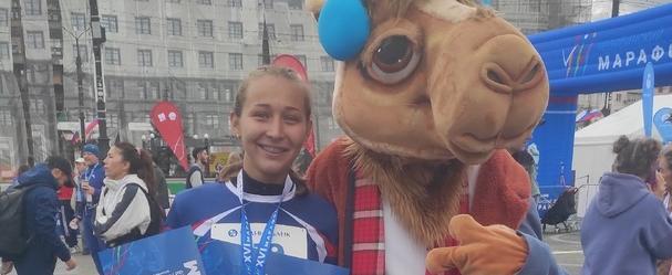 «В числе лучших!»: саткинская спортсменка успешно выступила в Челябинском марафоне