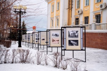 Уличная выставка о саткинцах и Сатке в честь 265-летия города