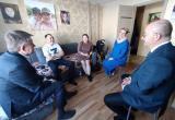 В гостях у добровольца: семью участника СВО в Сатке навестили глава Саткинского района и сенатор РФ 