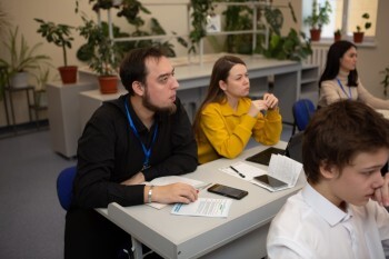 Учитель физики из Сатки вошёл в десятку сильнейших участников регионального конкурса «Педагогический дебют-2024»