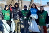 Саткинский городской пруд очистили от мусора