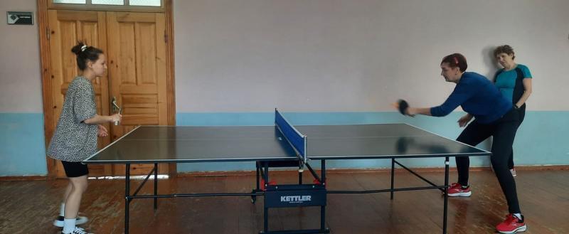 Пинг-понг бюджетников: в Сатке прошли соревнования по настольному теннису