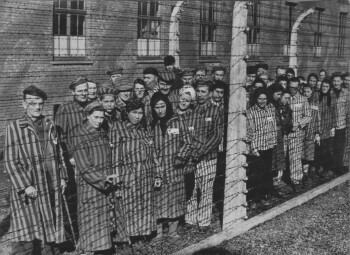 Сжигали заживо, ставили эксперименты… Сегодня - день освобождения узников фашистских концлагерей