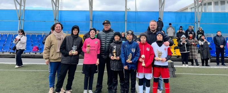 На полях СК «Олимп» прошел детский футбольный турнир памяти Владимира Зябкина