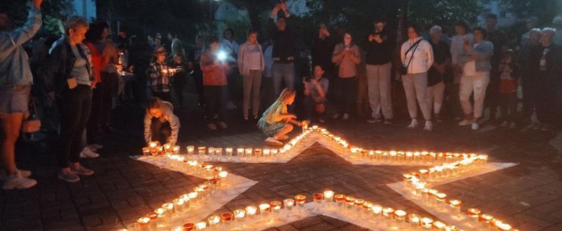 «Не гаснет памяти свеча.....»: жители Саткинского района почтили память тех, кто отдал жизнь во имя Великой Победы