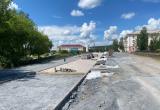 ФОТОФАКТ: на улице Ленина в Сатке началась укладка тротуарной плитки 