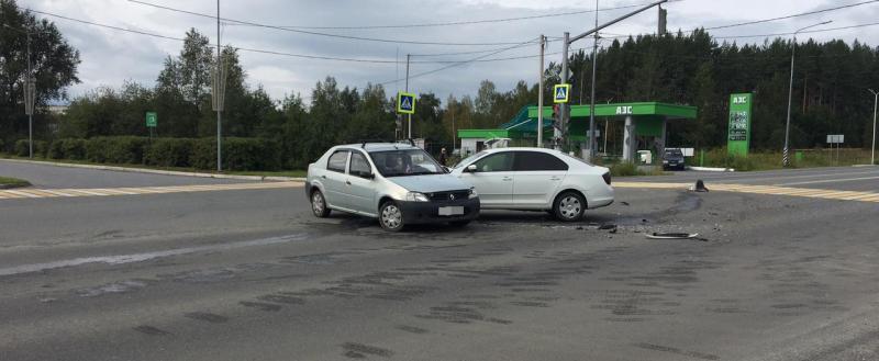 Дети и водитель в больнице: ДТП в западном районе Сатки