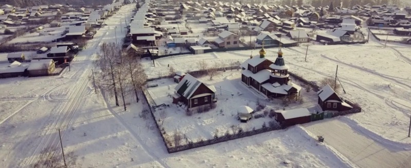 Жители Межевого пожаловались на локальные прорывы воды в посёлке 