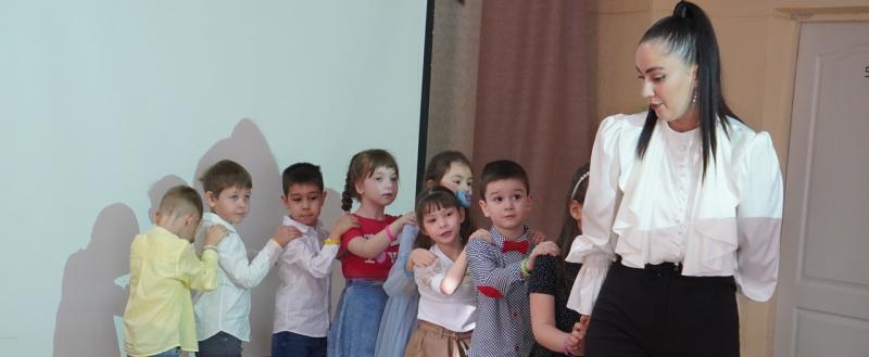 Педагог года: ее планета дошколят