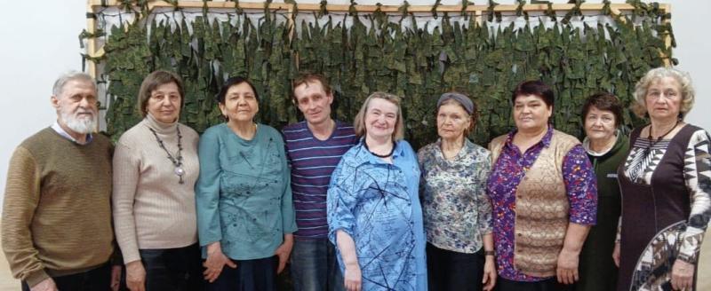 «Родные сердца»: плетут домашнее тепло