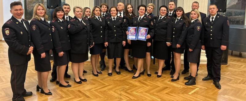 Саткинские полицейские отлично спели на фестивале хоровых коллективов «Друзей многоголосье»