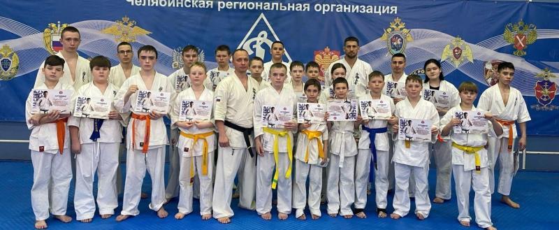 Саткинские спортсмены стали участниками мастер-класса по карате с Денисом Григорьевым