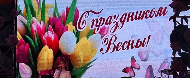 Милые женщины! Примите сердечные поздравления с Международным женским днем!