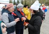   1 мая на площади сотрудники КДЦ "Чайка" провели важную акцию "Георгиевская лента"