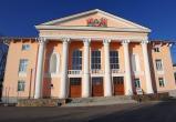 В ДК «Горняк» коллективом «Сударушки зрителям был представлен спектакль «Живи и помни»