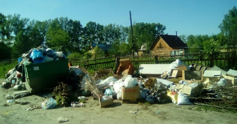 Садоводы рискуют получить штраф до пяти тысяч рублей, а юрлица — до 50 за выброшенный дачный мусор