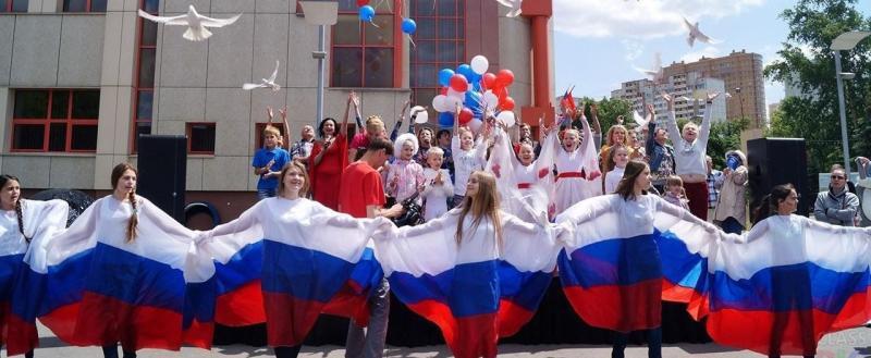 Праздничная афиша: где ждут 12 июня жителей округа на развлекательных программах