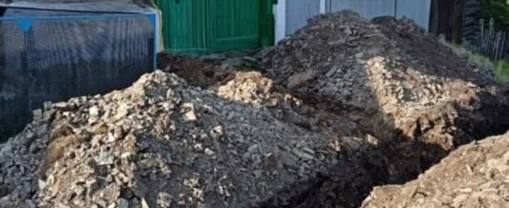 Возобновить работы и закопать траншею: Народный фронт потребовал обеспечить нормальный доступ к дому