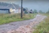 Вода на Водопроводной: как дожди превращают межевскую улицу в водопад 