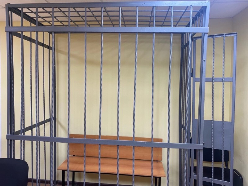 Более 4 миллионов рублей задолжал житель Бердяуша своим детям. Суд вынес решение: отправить неплательщика в колонию
