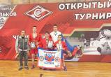 Есть победа! Саткинские самбисты вернулись с медалями с межрегионального турнира