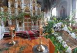 В Саткинском округе верующие отмечают День Святой Троицы