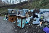 &laquo;Размытый мост и горы мусора&raquo;: как стихия оставила улицу Айскую без нормального вывоза отходов